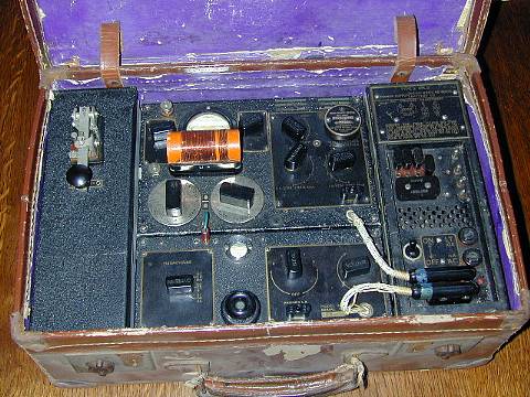 B2 TYPE 3 MK2 Spy Radio