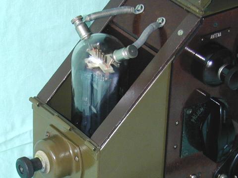 Receiver type  RP17 III - Transmitter type RV11  III
